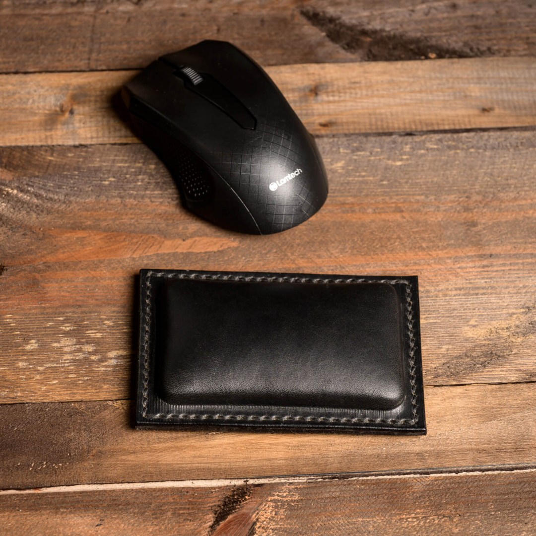 ErgoHide στήριγμα καρπού για ποντίκι μαύρο με μαύρη κλωστή - OUSI