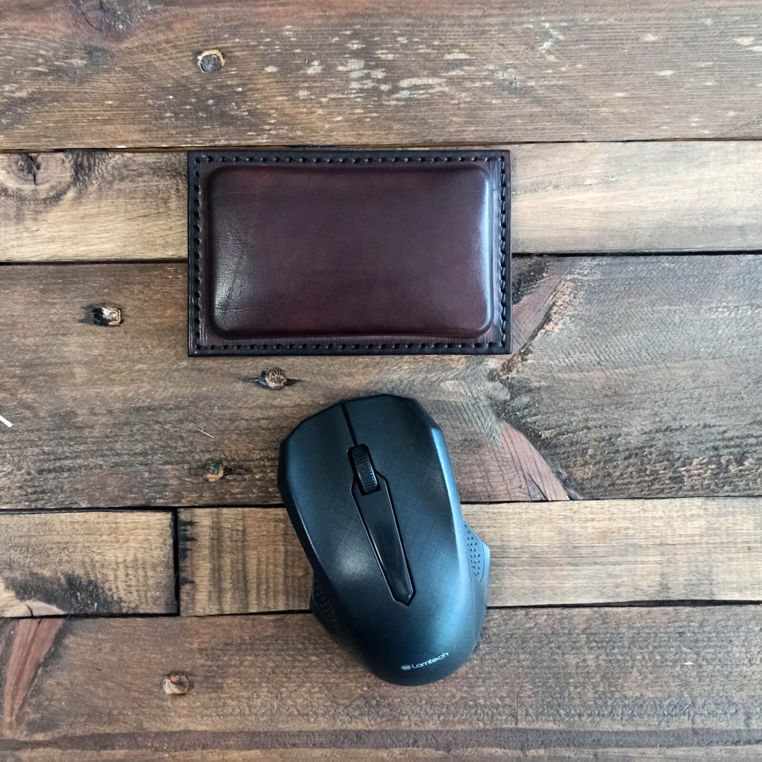 ErgoHide στήριγμα καρπού για ποντίκι καφέ με μαύρη κλωστή - OUSI