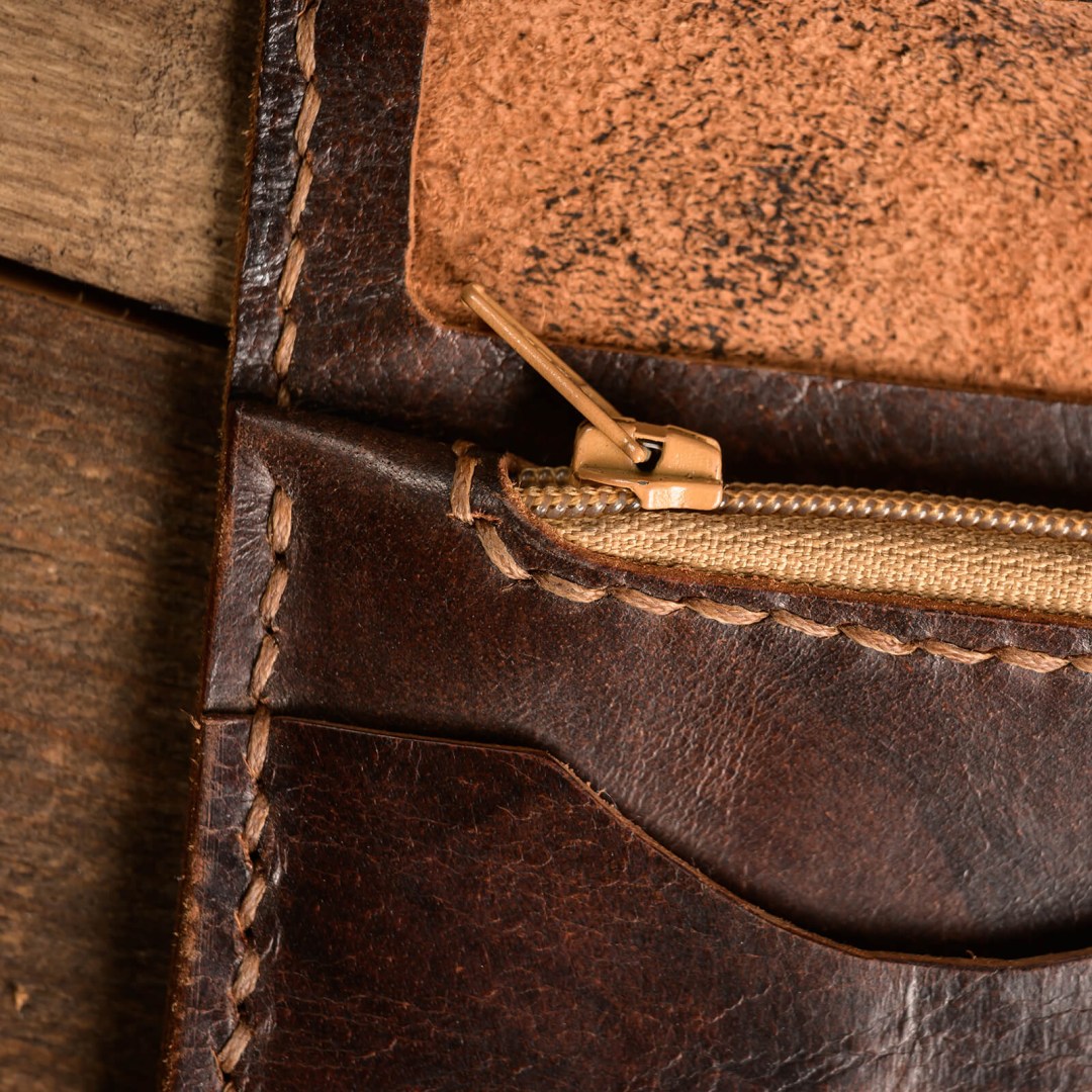 καφέ δερμάτινο πορτοφόλι για πολλές κάρτες