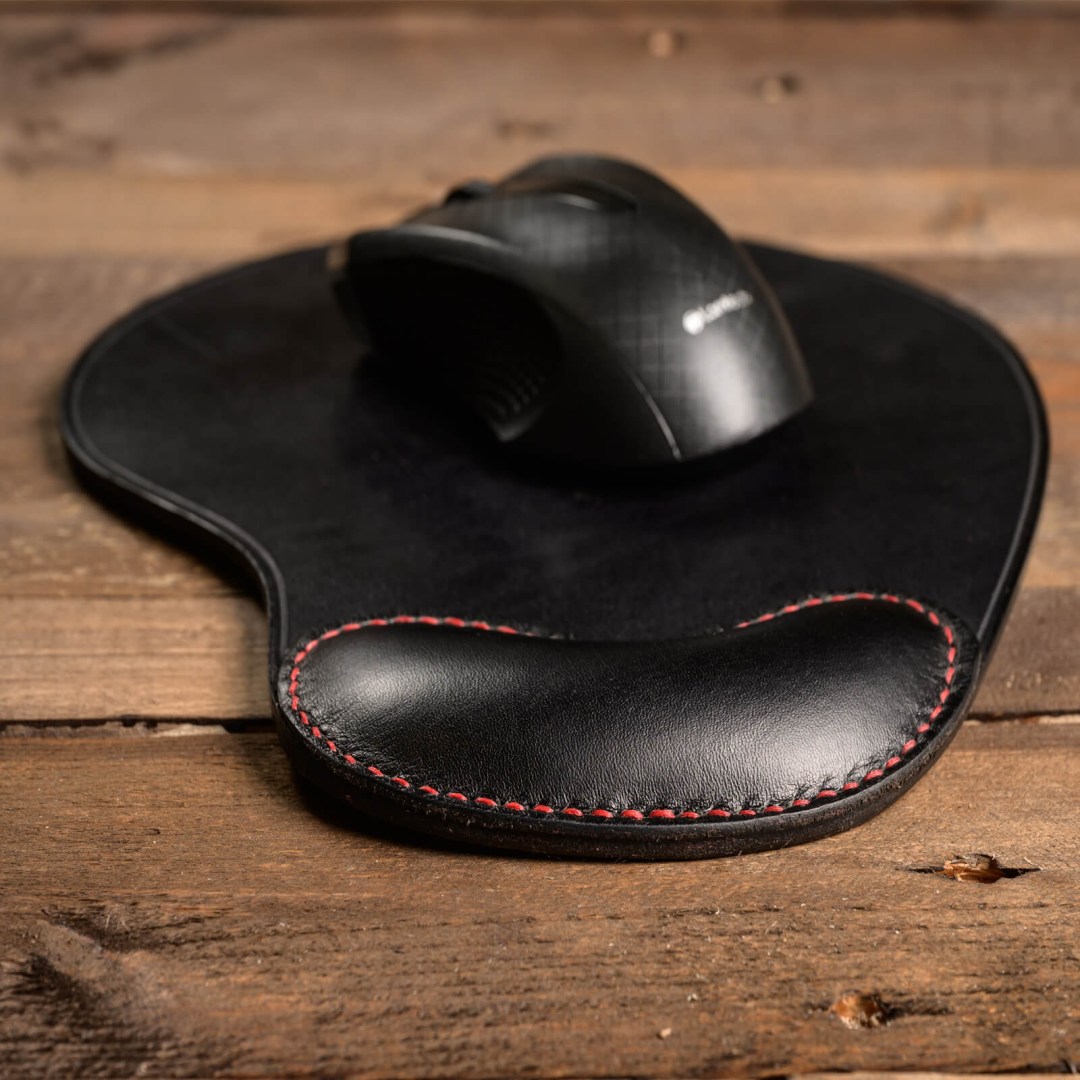 Ανατομική στήριξη καρπού στο mouse pad COMMA.