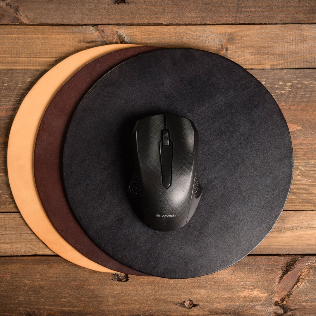 στρογγυλό δερμάτινο mousepad σε διάφορα χρώματα