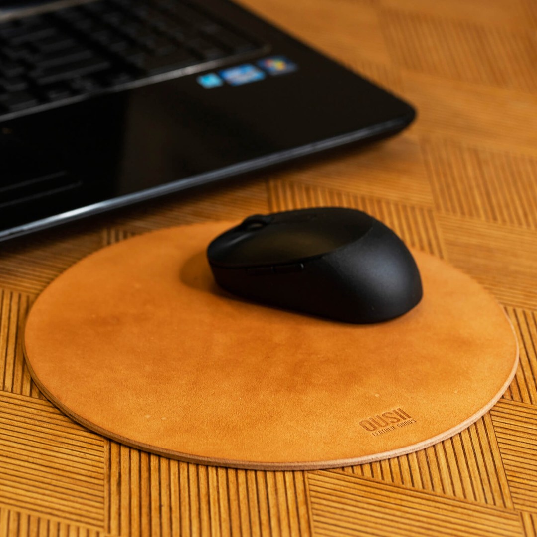 mousepad κατάλληλο για χρήση με όλα τα ποντίκια