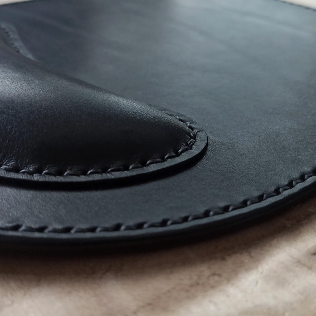 Δερμάτινο mousepad SEMI με ενσωματωμένο εργονομικό μαξιλάρι